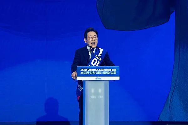 悦来网 李在明，当选韩国总统候选人